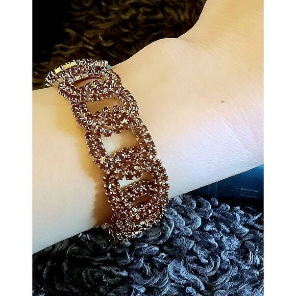 Ladies Elegant Bracelet - Style C - Picture 1 of 9